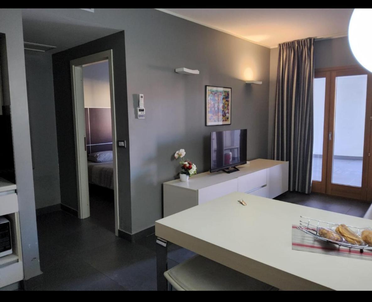 Apartment Uniclub House *